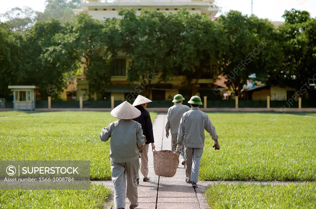 Gardeners taking care of the grounds of the Ho Chi Minh Mausoleum