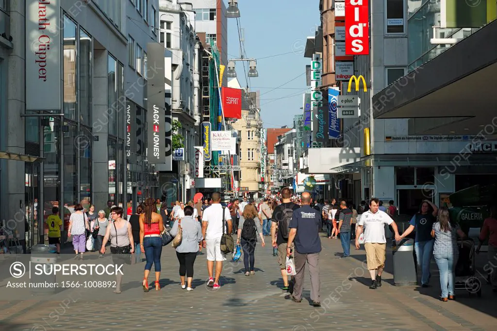 Germany, Dortmund, Ruhr area, Westphalia, North Rhine-Westphalia, NRW, Westenhellweg, shopping street, pedestrian zone, people, shopping stroll