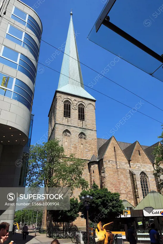 Germany, Dortmund, Ruhr area, Westphalia, North Rhine-Westphalia, NRW, Petri Church, evangelic church, Gothic, church tower