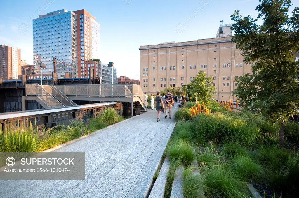 USA, New York, New York City, Manhattan, West Side, Meat Packing District, High Line Elevated Park