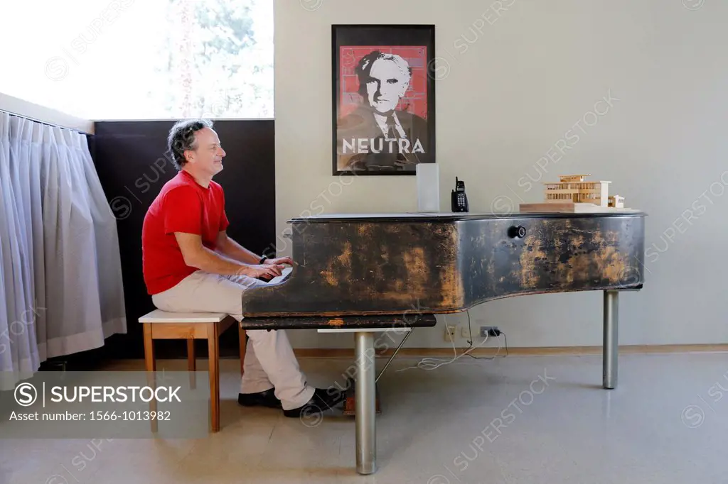 USA, California, city of Los Angeles, Neutra VDL Studio and Residences, the historic home of architect Richard Neutra, is located at 2300 Silver Lake ...