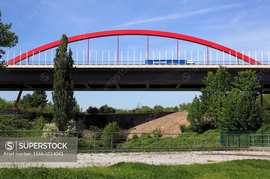 Germany, Dortmund, Ruhr area, Westphalia, North Rhine-Westphalia, NRW, Schnettker bridge, motorway bridge across the Emscher valley, Bundesstrasse 1, ...