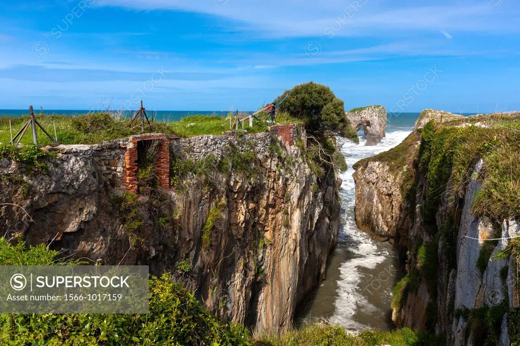 La Huelga, Castro de las Gaviotas, Villahormes cliffs, Llanes, Asturias, Spain