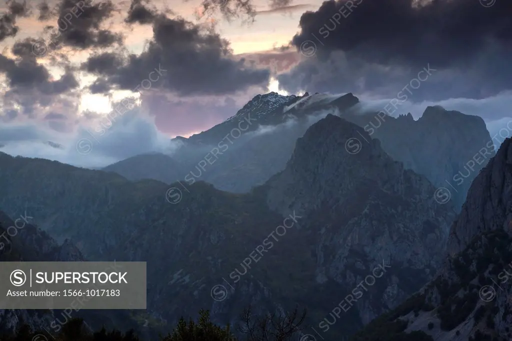 Sunset over Cueto del Ave, eastern massif of the Picos de Europa National Park Andara from Linares village, Cantabria, Spain