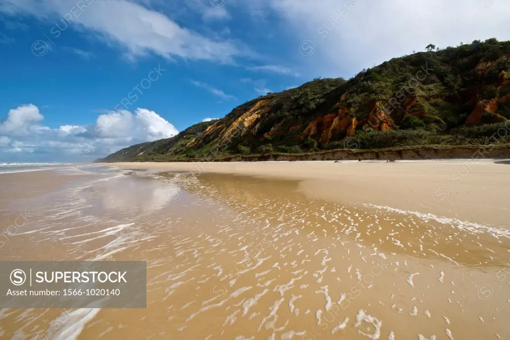 Seventy Five Mile Beach  Fraser Island, Great Sandy National Park, Queensland, Australia