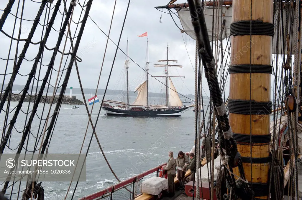 Sailing on the world´s largest wooden ship, the Gotheborg, from Brest to Douarnenez, France, during the Tonnerres de Brest 2012 - International mariti...