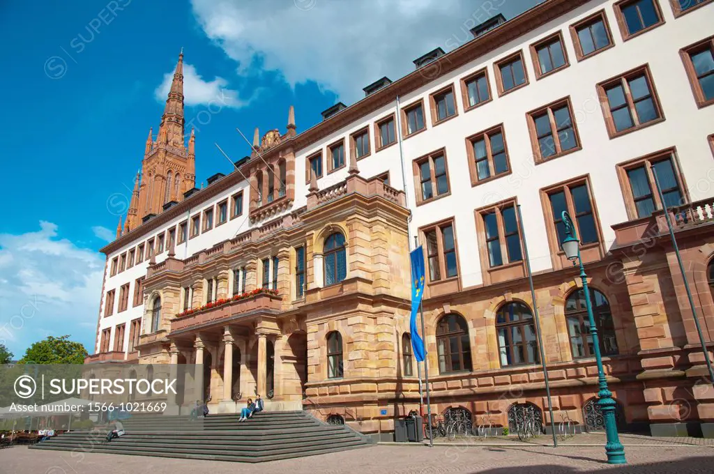 Neues Rathaus the new town hall 1887 Schlossplatz the castle square Altstadt the old town Wiesbaden city state of Hesse Germany Europe