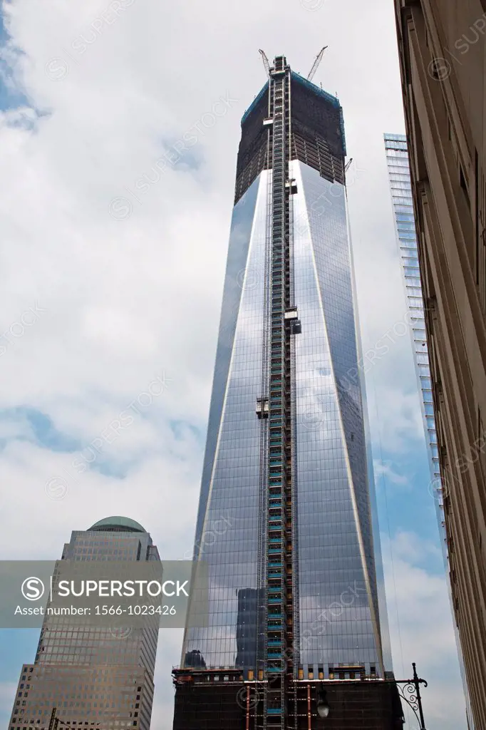 New York, NY - Construction of the new 1 World Trade Center office tower to replace the towers destroyed in the September 11, 2001 terrorist attack  W...