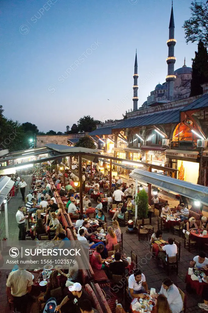 restaurant near the blue mosque, istanbul