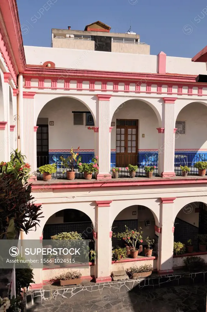Mexico, Morelos, Cuernavaca. Colonial style backyard