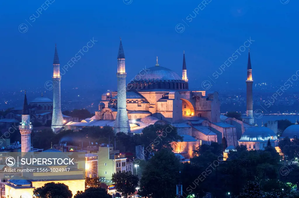 Hagia Sophia museum at twilight, Istanbul, Turkey