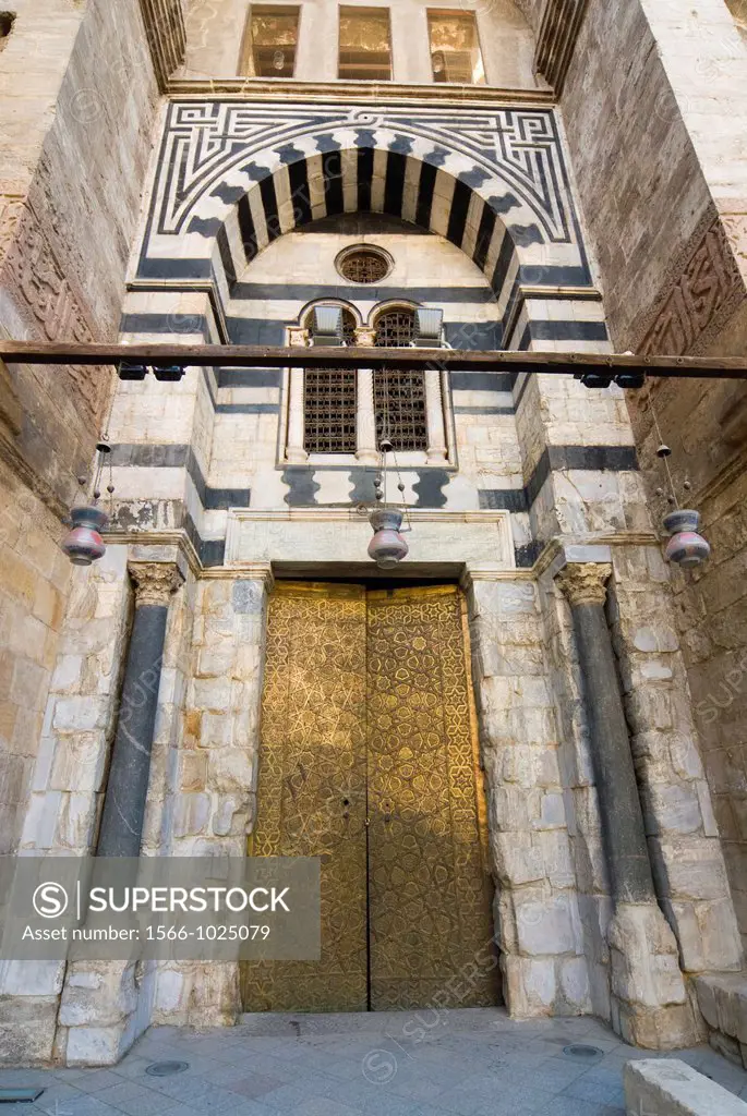 Main Gate of Sultan Bu Nassir Mosque, Khan El Khalili, Cairo, Egypt, North Africa, Africa