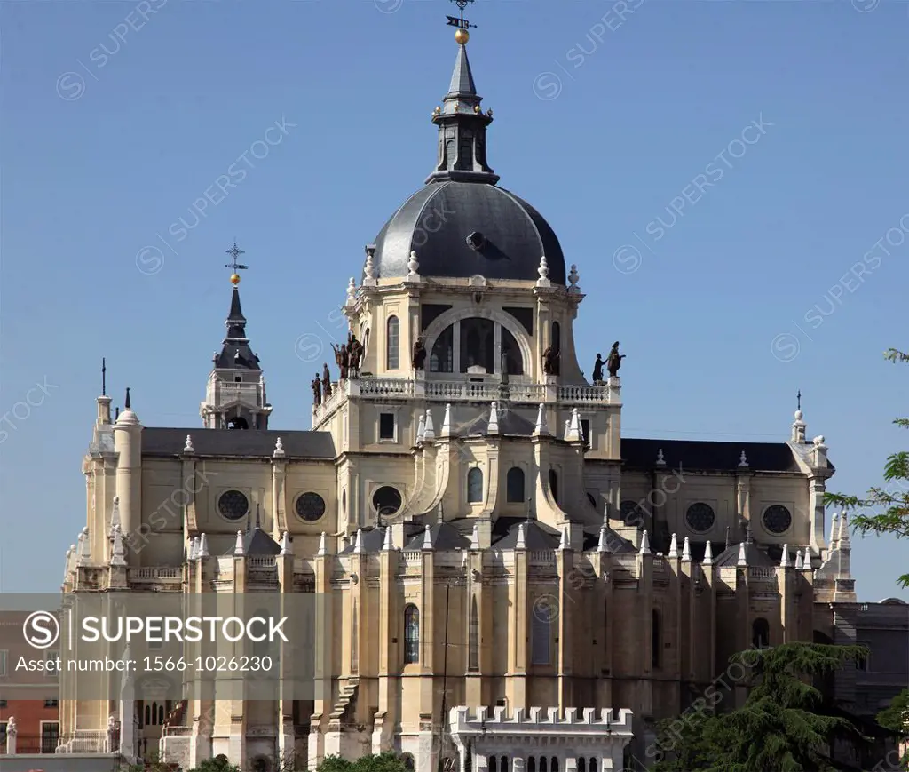 Spain, Madrid, Catedral de la Almudena, cathedral,