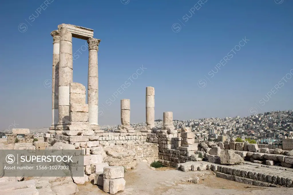 Roman Temple Of Hercules Ruins Of Citadel Amman Jordan