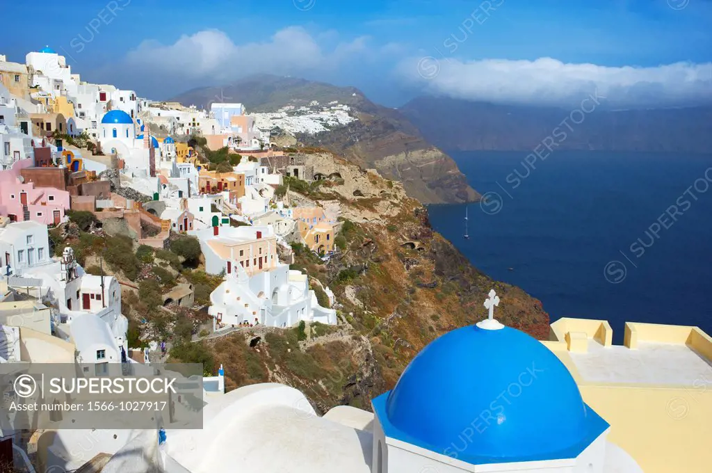 Greece, Cyclades, Santorini island, Oia or Ia village