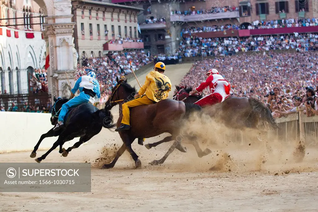 the race, contrada of the wave of the eagle and of the giraffe, palio of siena, siena, tuscany, italy, europe