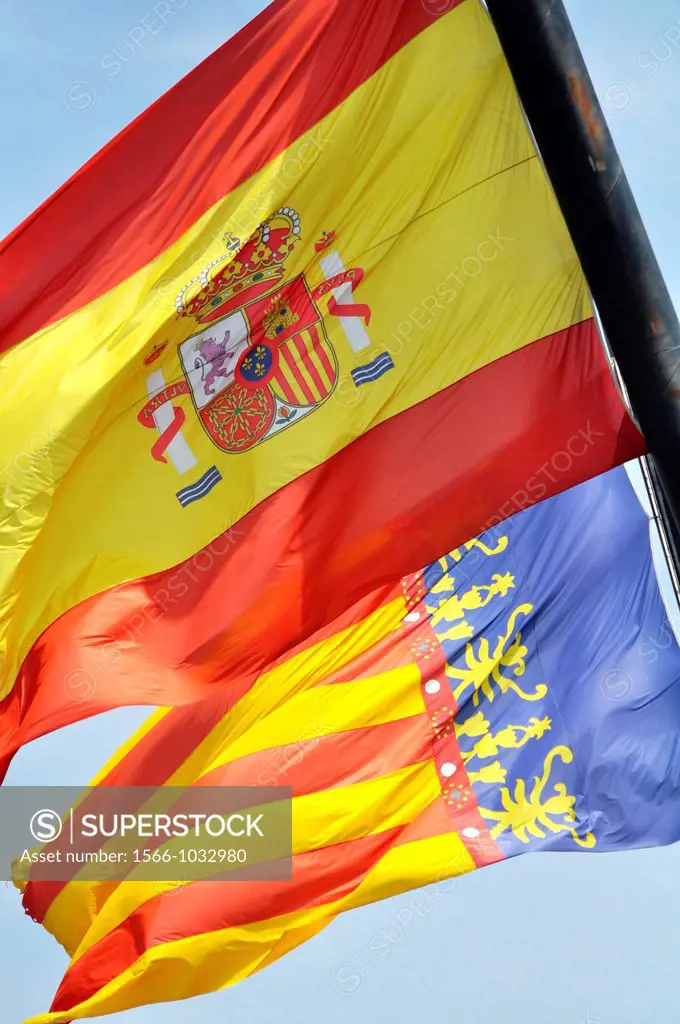 Valencia, Spain: flags of Spain and Valencia