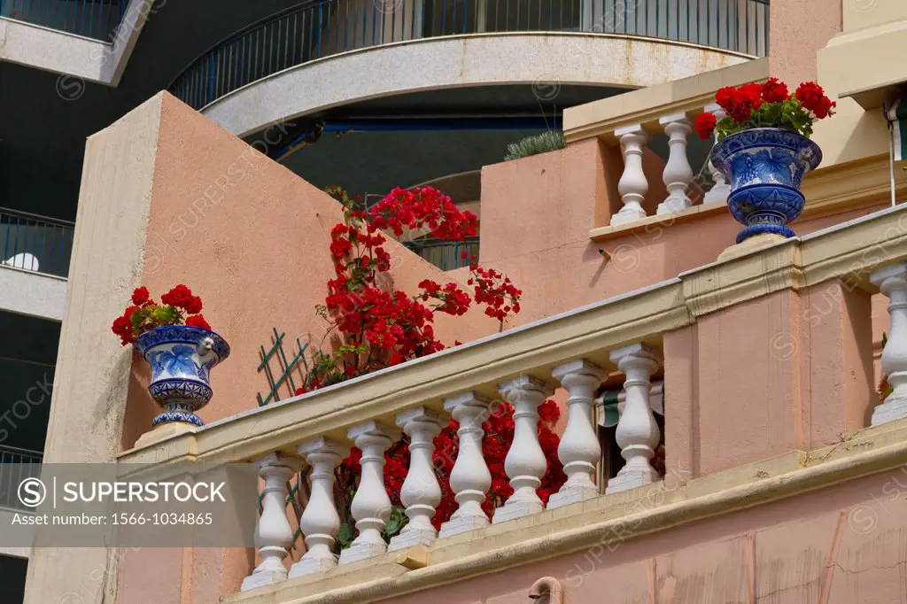 Window and balcony architecture in the Principality of Monaco