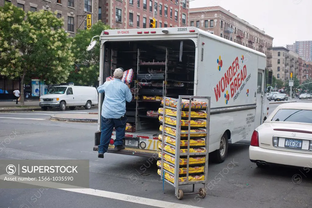 A delivery of Wonder Bread and other Hostess brands to a supermarket in the Harlem neighborhood of New York The iconic maker of Twinkies, as well as W...