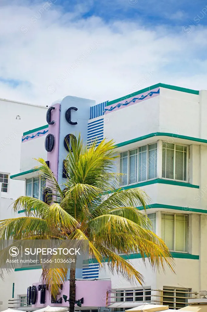 Colony Hotel, Ocean Drive, South Beach, Art deco district, Miami beach, Florida, USA.