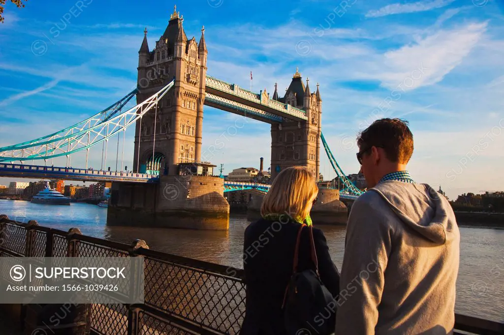 Tower Bridge, River Thames, London, England, United Kingdom, Europe.
