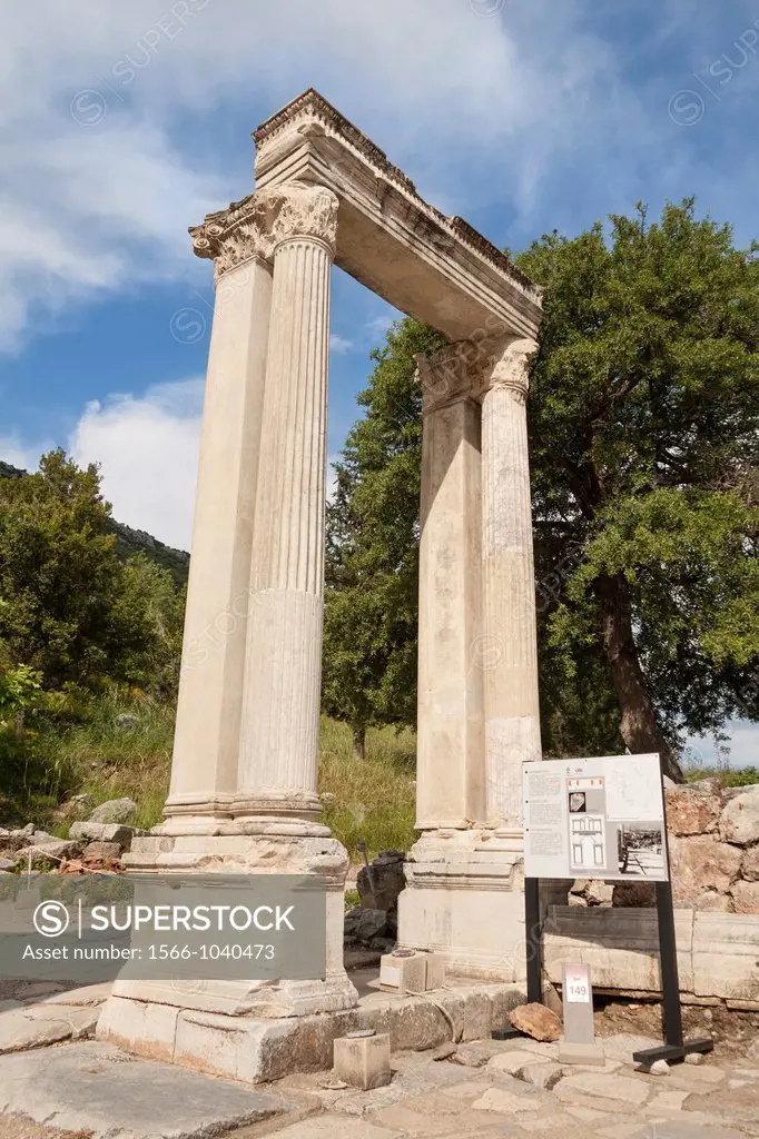 Hadrians Gate, Curetes Street, Ephesus, Turkey
