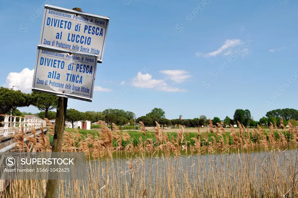 Po River Delta, Italy: signs to forbid fishing  