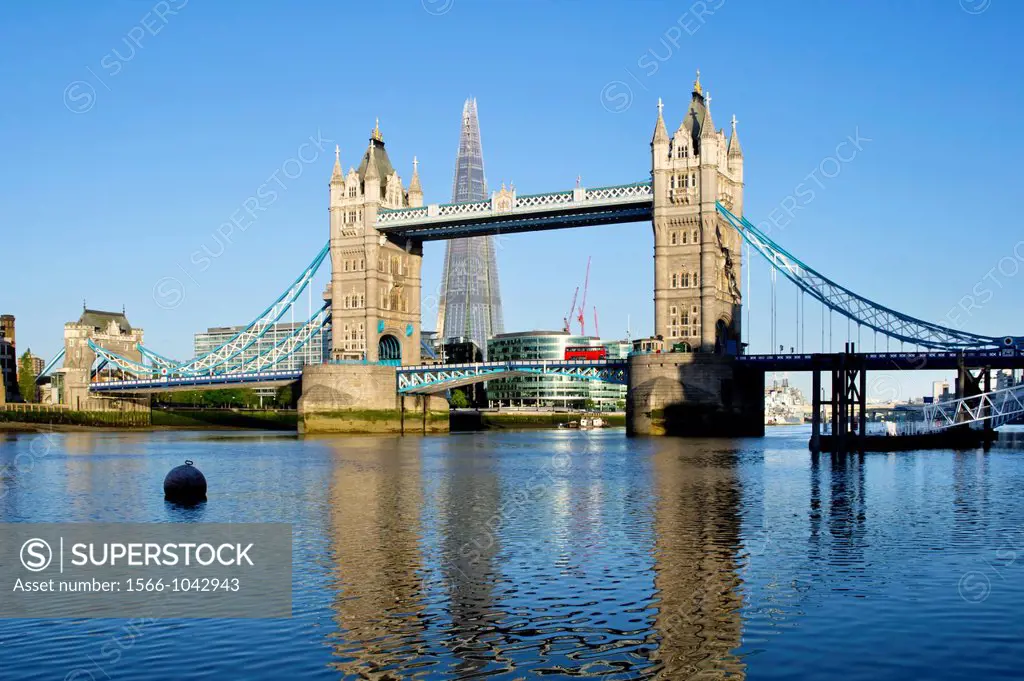 UK, England, London, Shard with Tower Bridge