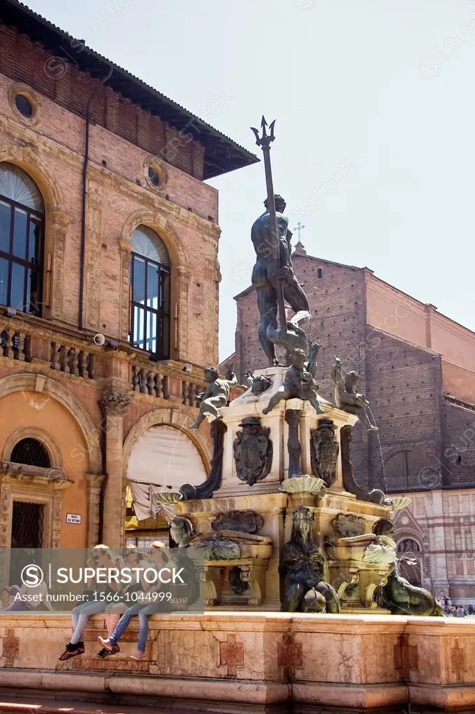 Neptune fountain, Main square, Bologna