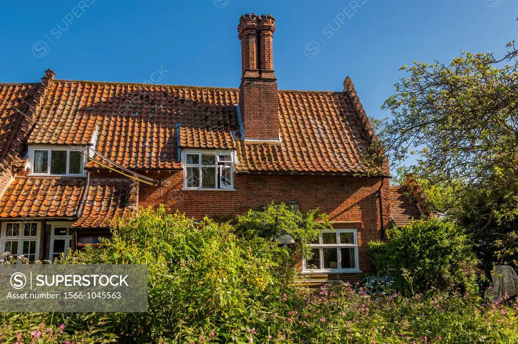 A country cottage in Suffolk , England , Britain , Uk
