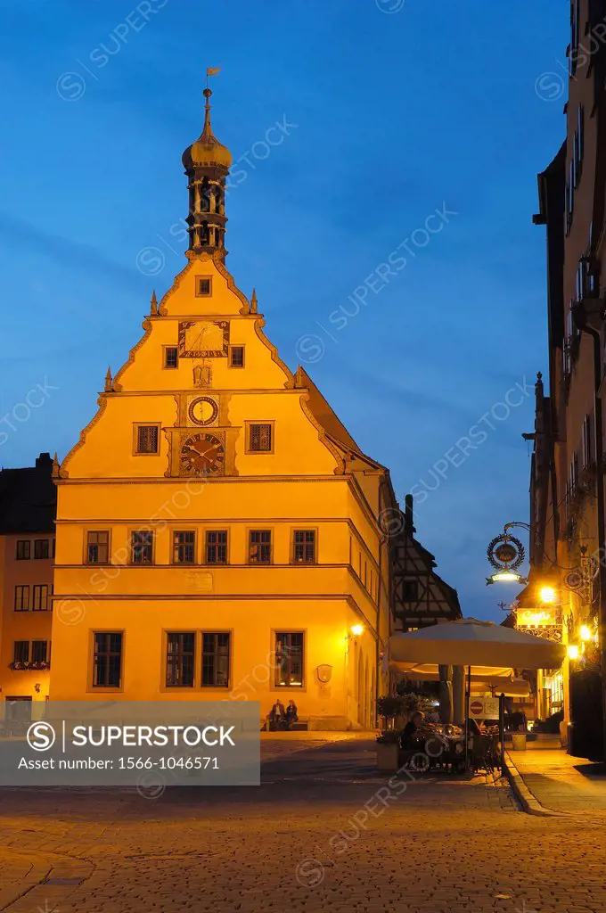 Marktplatz (Market square), Rothenburg ob der Tauber, Romantische Strasse (Romantic Road), Franconia, Bavaria, Germany, Europe