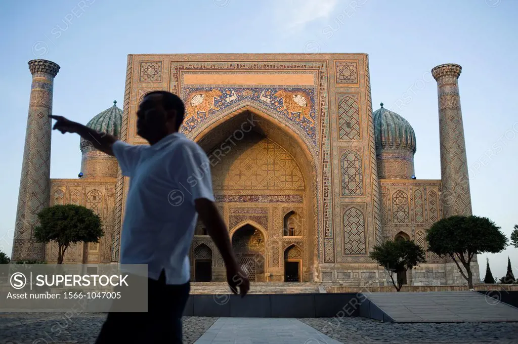 Sherdor Madrasah in Registan Square, Salarkand UZBEKISTAN.