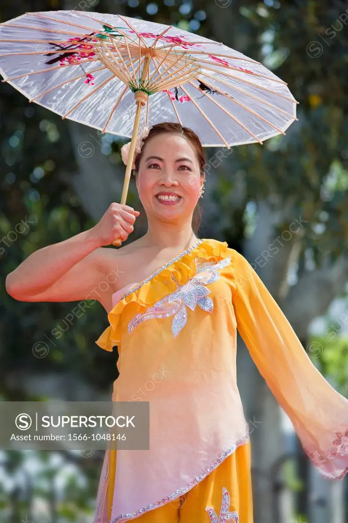 women folk dancer at Taiwan festival