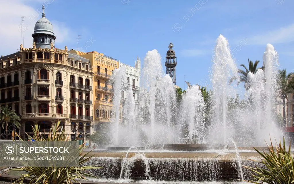 Spain, Valencia, Plaza del Ayuntamiento,