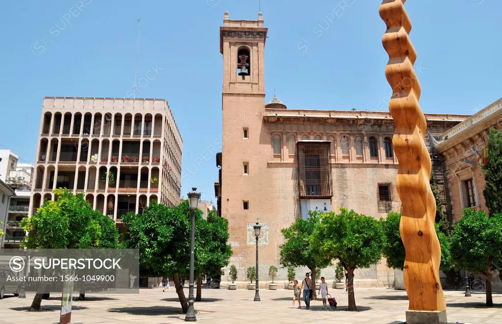 Valencia, Spain: Plaza del Colegio del Patriarca