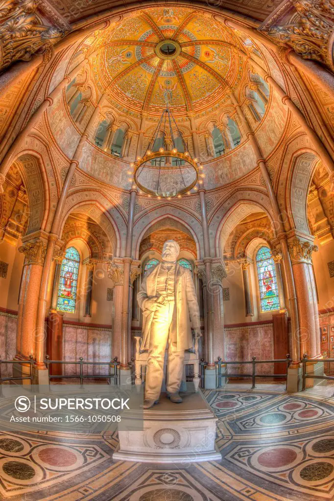 A statue of James A Garfield stands inside the James A Garfield Monument located in Lake View Cemetery in Cleveland, Ohio, USA. The monument is the fi...