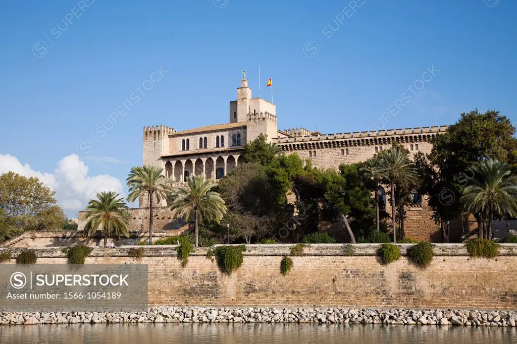 palacio real de la almudaina, palma de mallorca, mallorca island, spain, europe