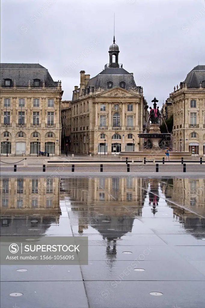 Place de la Bourse square with Fontaine des Trois Grces in Bordeaux, France