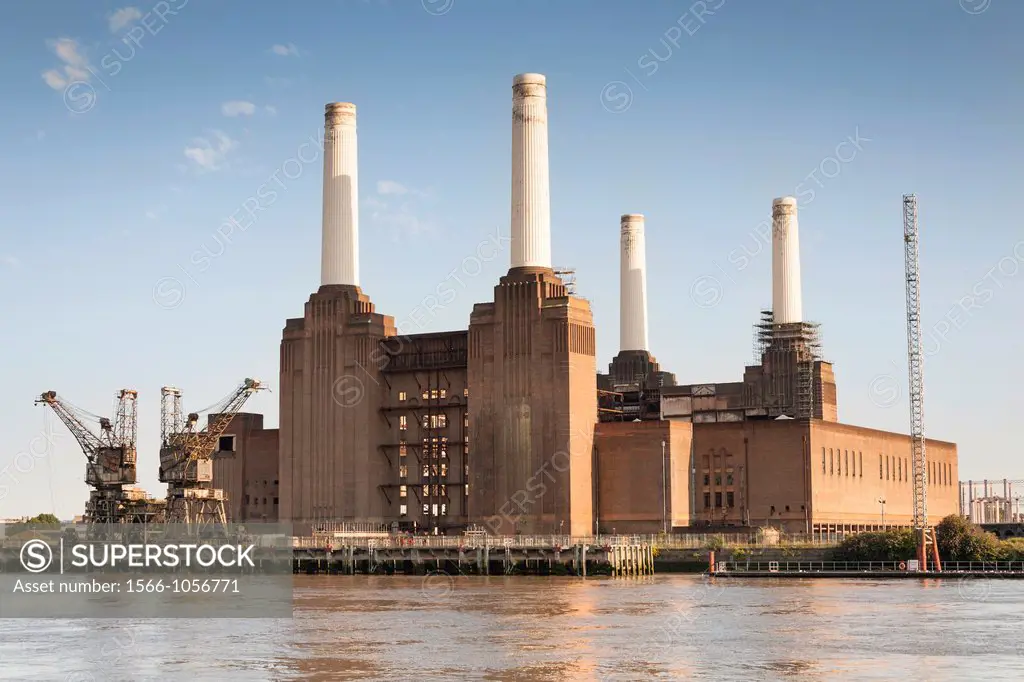 Battersea Power Station beside the River Thames, Battersea, London, England