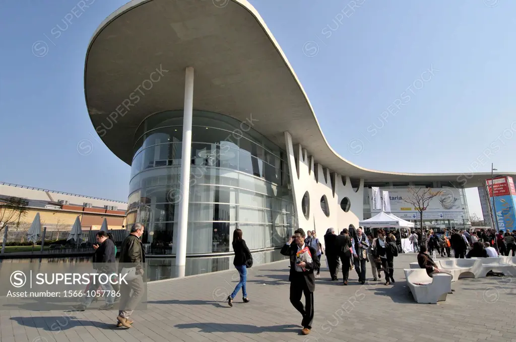 Fira de Barcelona trade fair ground, Gran Via venue designed by architect Toyo Ito, L´Hospitalet de Llobregat, Barcelona, Catalonia, Spain