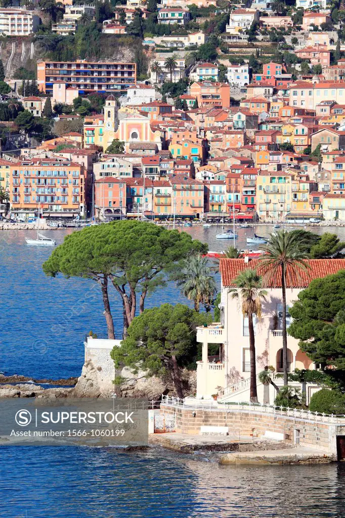 The Cap Ferrat and Villefranche-sur-Mer in the background, Alpes-Maritimes, French riviera, Provence-Alpes-Côte d´Azur, France