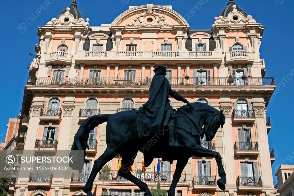 equestrian statue of Ramon Berenguer III, Barcelona, Catalonia, Spain 