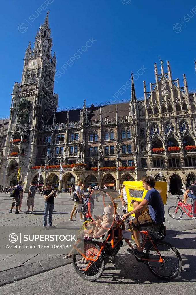 Neues Rathaus (New Town Hall), bicycle taxis, Marienplatz, Munich, Bavaria, Germany
