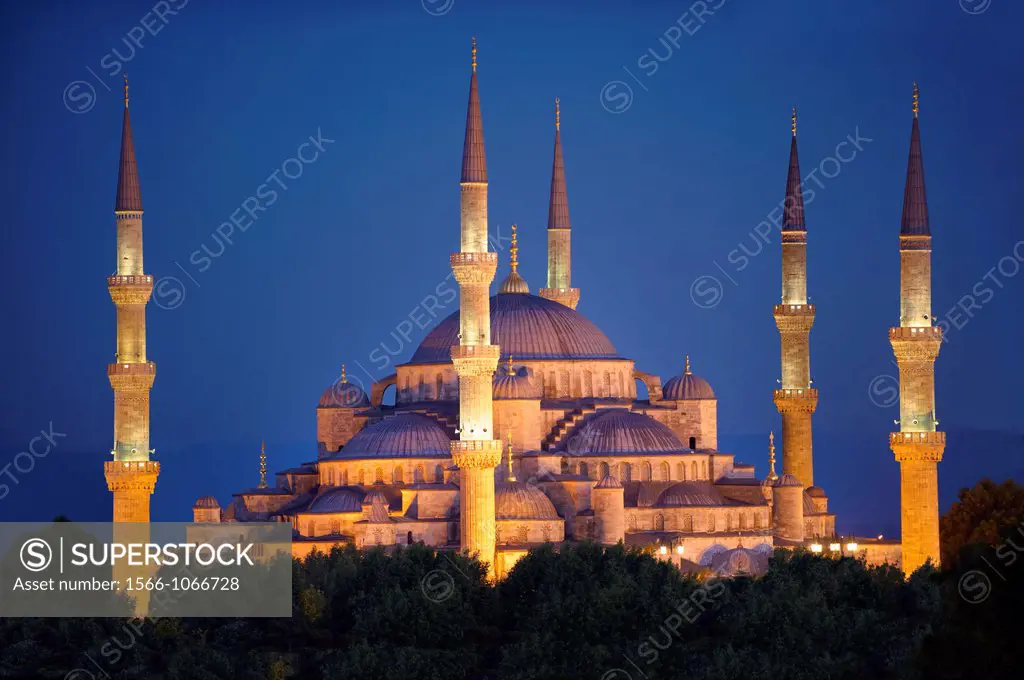 The Sultan Ahmed Mosque Sultanahmet Camii or Blue Mosque, Istanbul, Turkey at night  Built from 1609 to 1616 during the rule of Ahmed I