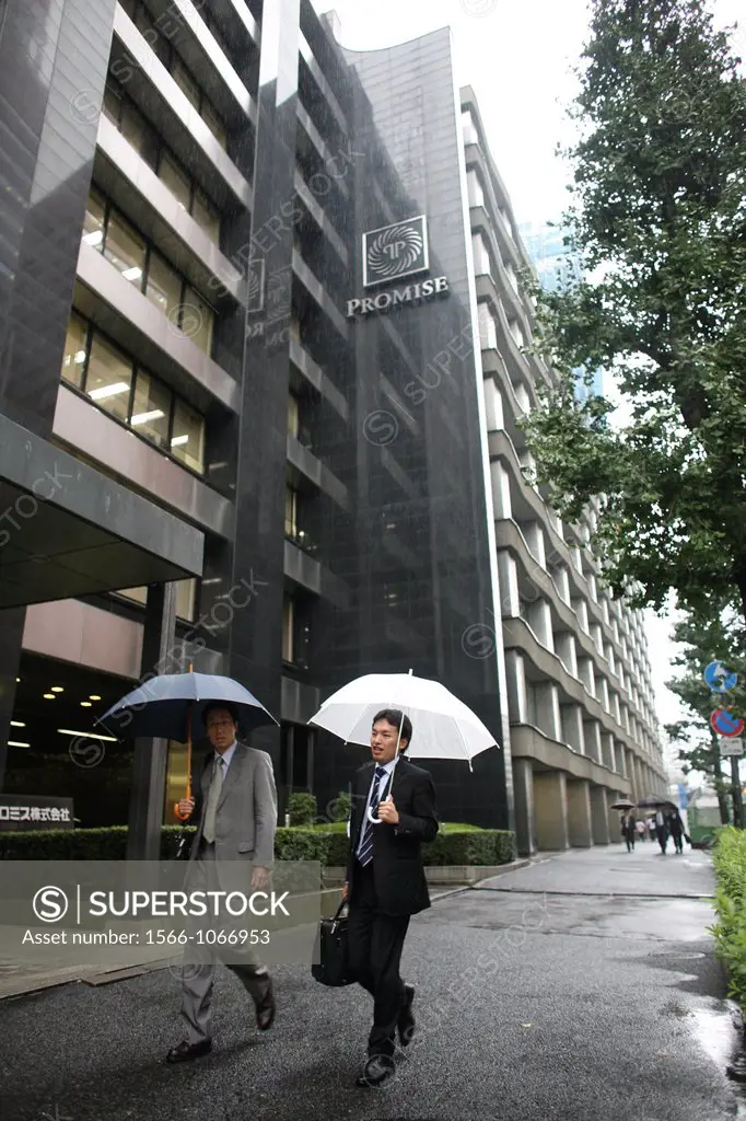 branch office of Promise, a security firm in Tokyo In october 2008, the stockmarkets in Tokyo lost their value in light of the financial crisis worldw...