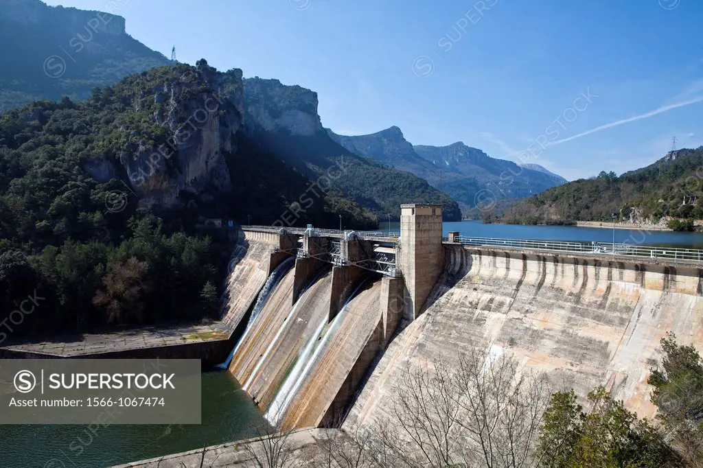 Reservoir at Ebro river near Frías, Burgos province, Castilla-Leon, Spain