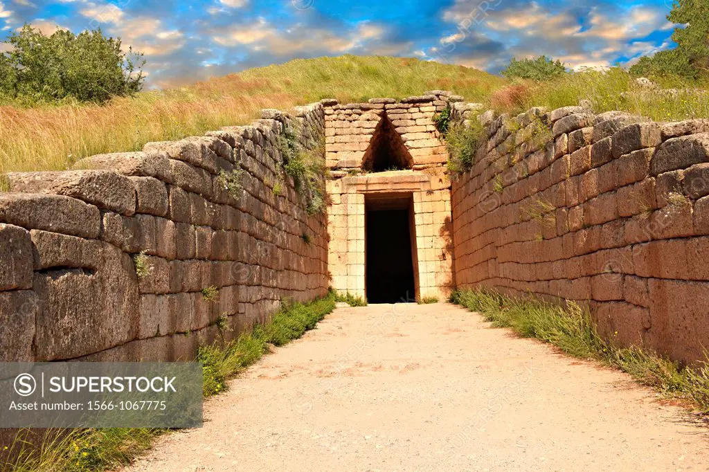 Entrance to the Treasury of Atreus is an impressive ´tholos´ beehive shaped tomb on the Panagitsa Hill at Mycenae  The entrance has the typical square...