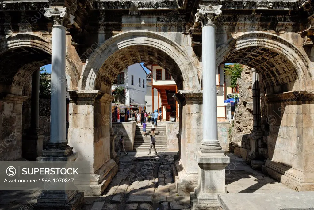 Hadrian´s Gate, Kaleici, the old city center, Antalya, Turkey, Eurasia