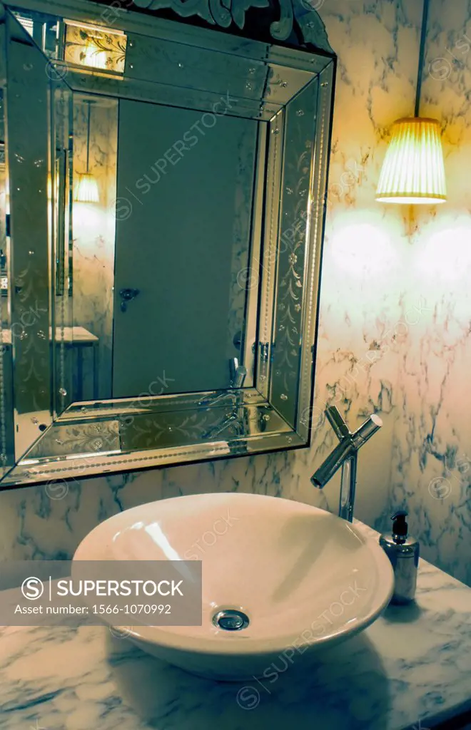 France, Paris, Restaurant Trendy, Showcase Interior Design, Bathroom Sink, designed by Philippe STARCK, Bon, 25, Rue de la Pompe, 75016
