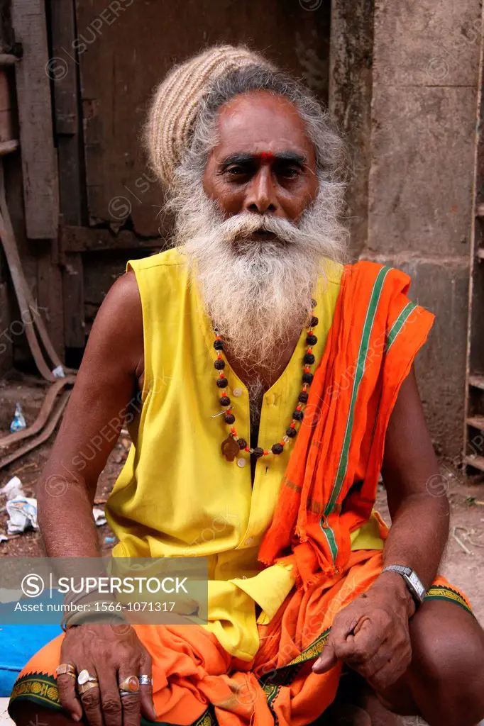 Bombay Mumbai, street scene, Sikh man